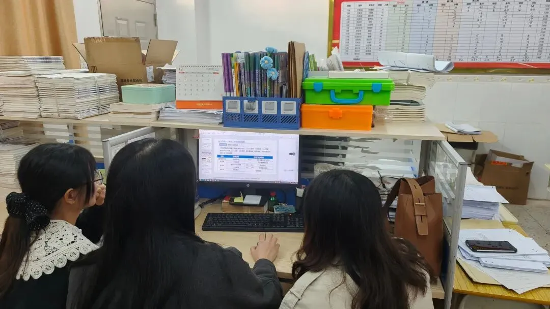 备赛团队研讨实验设计