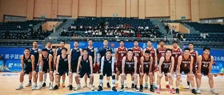 仲恺中学教师篮球队“仲力杯”夺冠，展现师者风采与体育精神