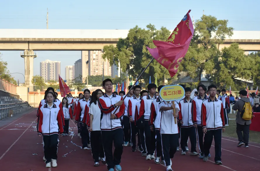 整齐划一的班级方阵