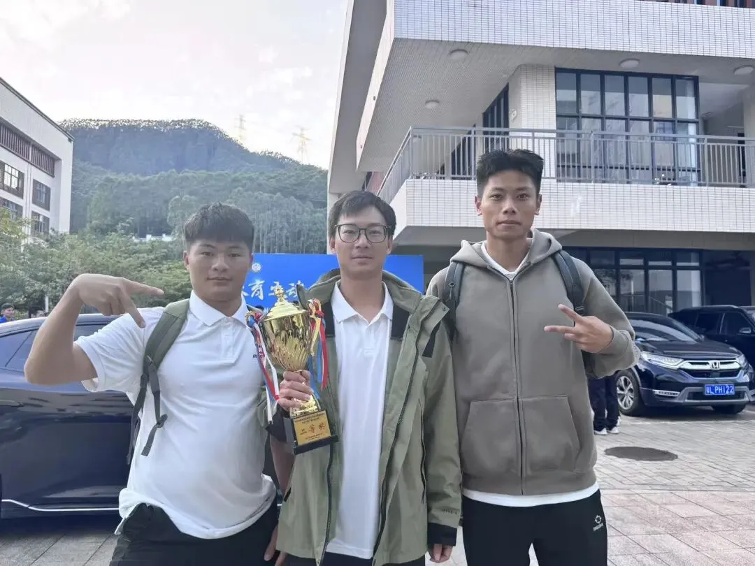 仲恺中学体育教师团队的专业风采