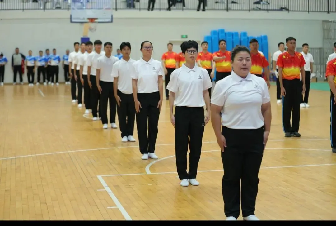 仲恺中学教师在队列队形比赛中展现出的专业性