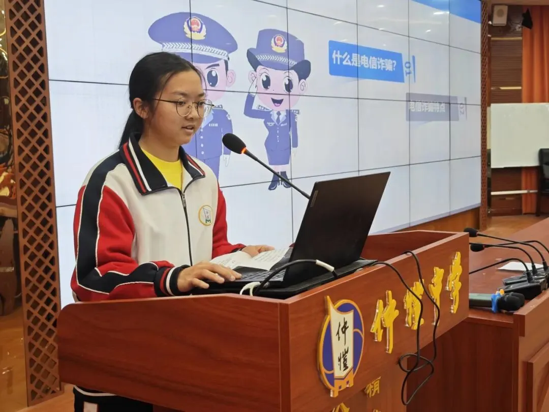 高二学生代表分享作品