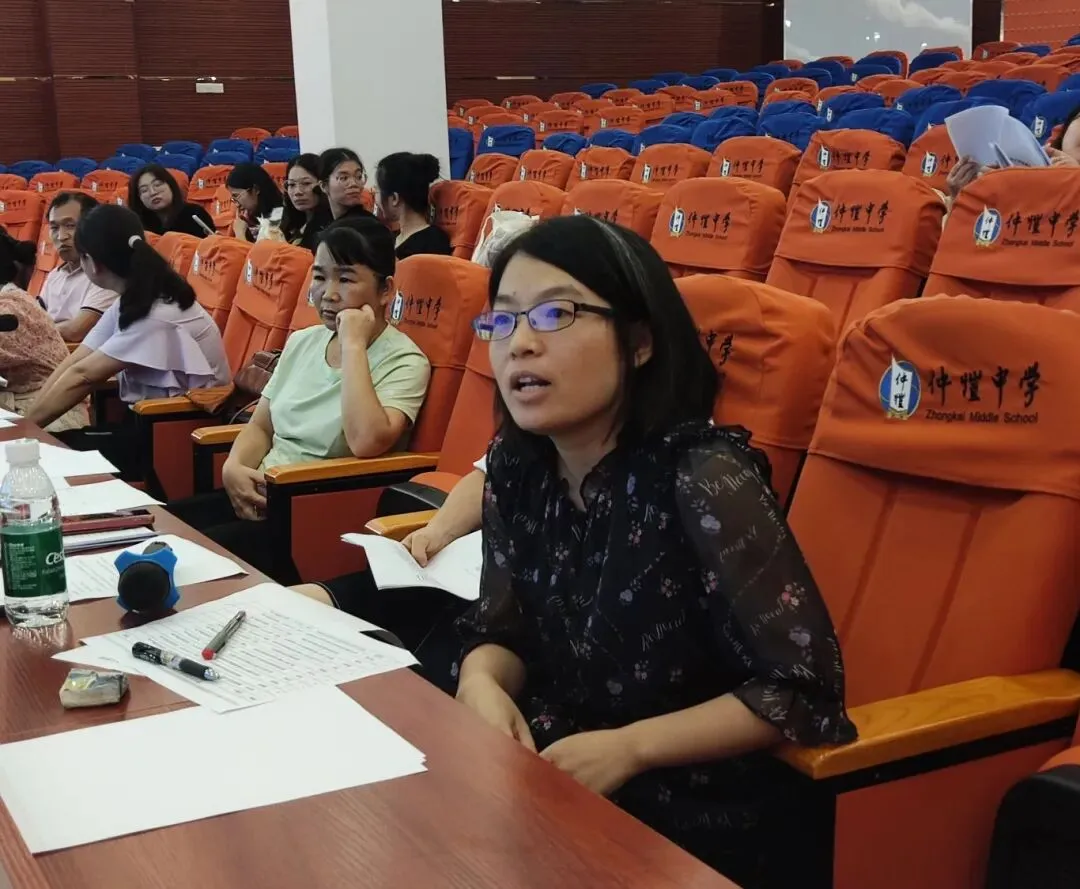 评审组老师提出指导性意见