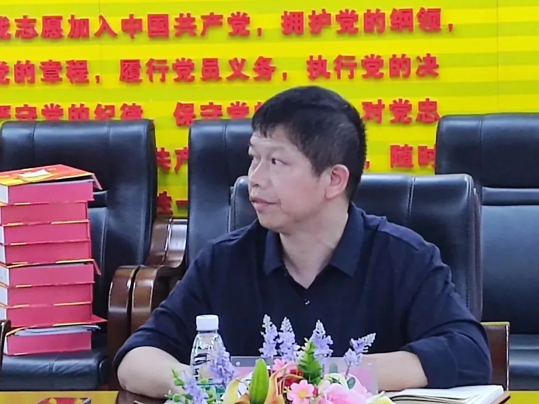 仲恺中学张伟雄副校长总结2023年度教育协作工作