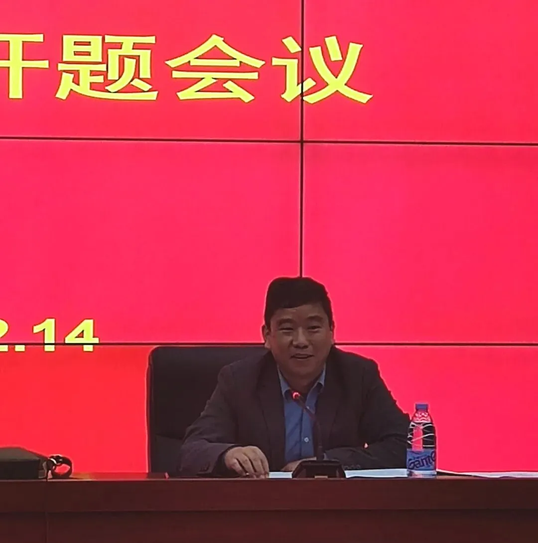 专家们与课题组成员深入交流