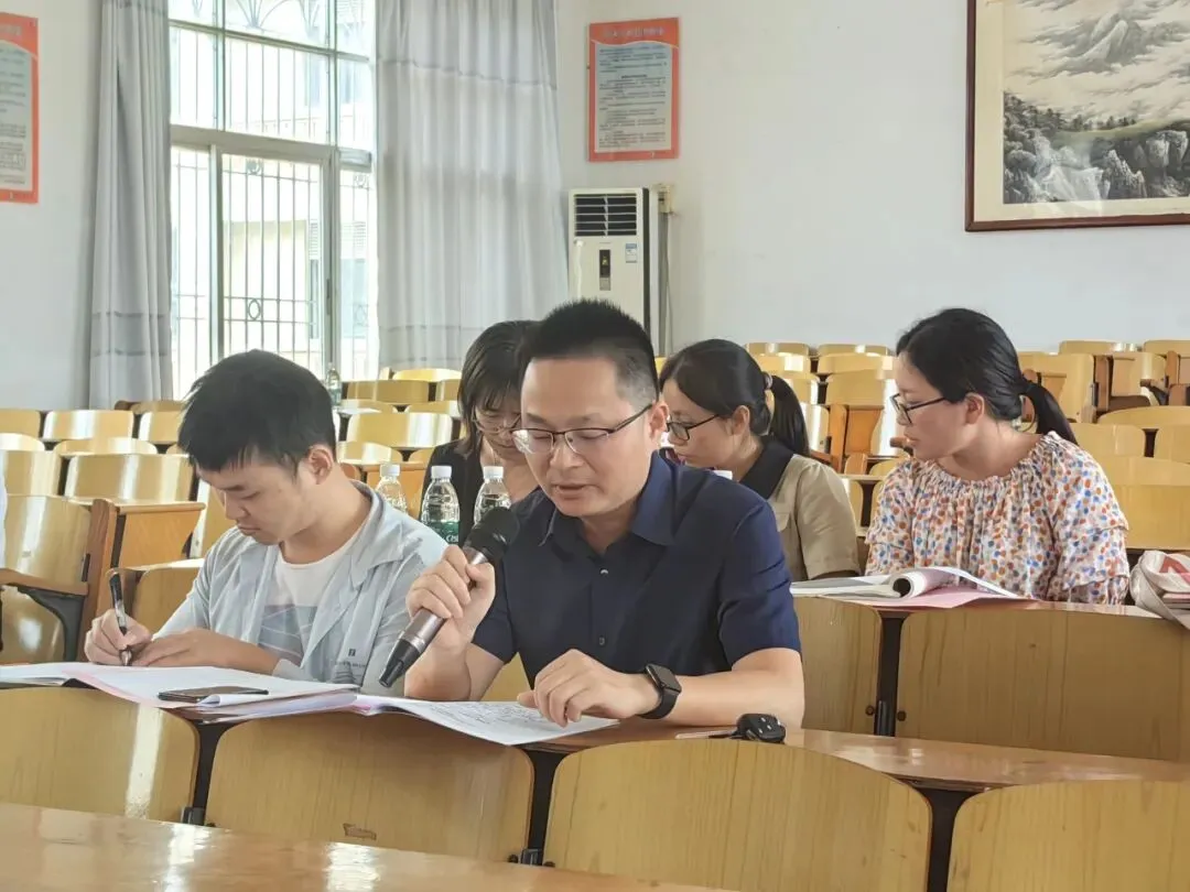 李锋老师和王术坚老师进行点评