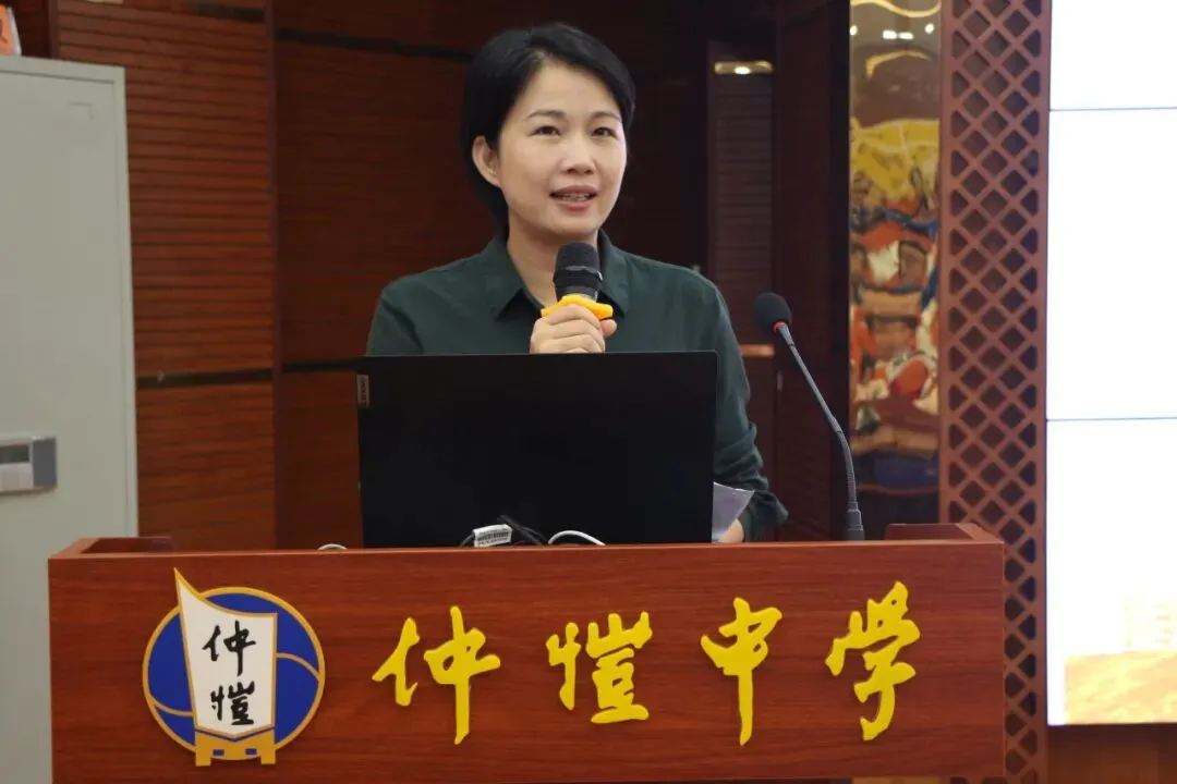 仲恺区教育文化卫生健康局廖凤婷副局长致辞