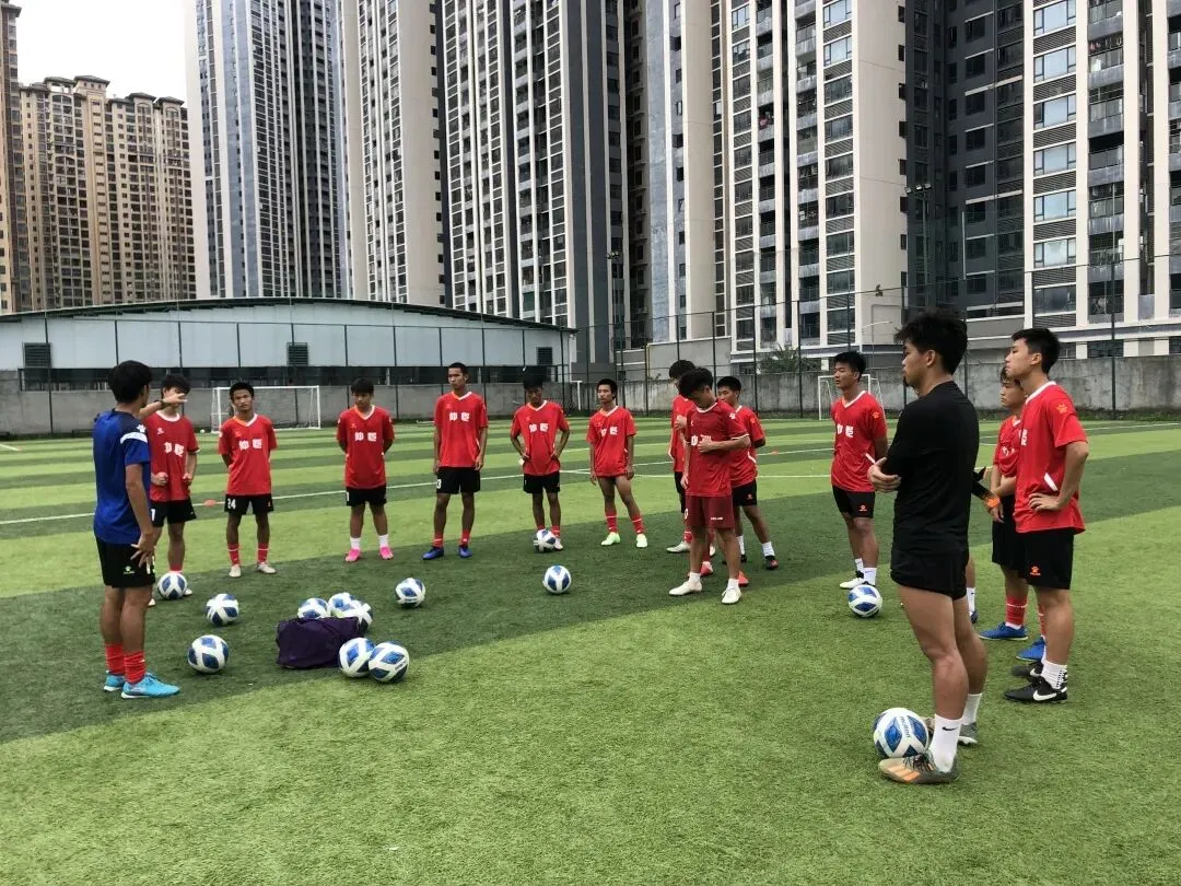 赛前适应场地训练