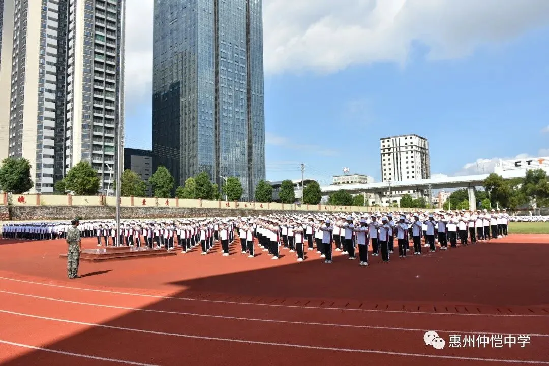 短棍操方阵的活力