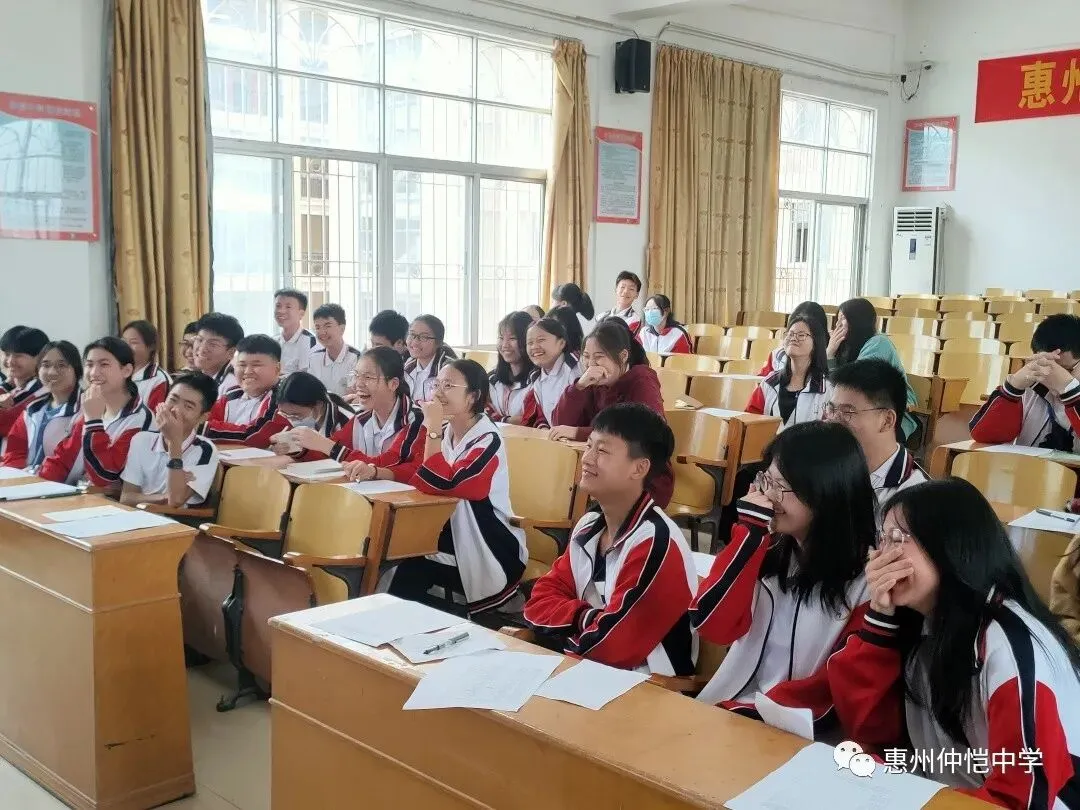 培训现场,心理委员积极互动