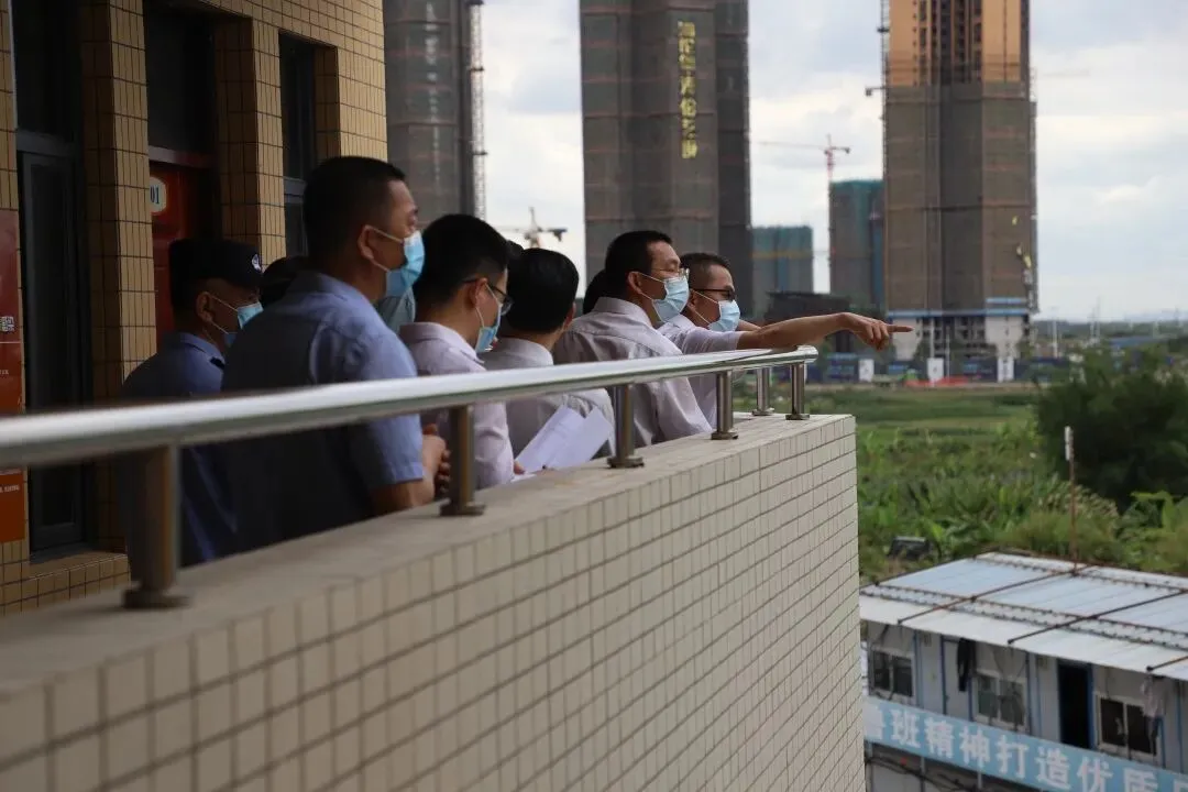 仲恺区区委书记吴献民讲话强调返校复学工作