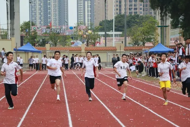 仲恺中学运动会比赛精彩瞬间