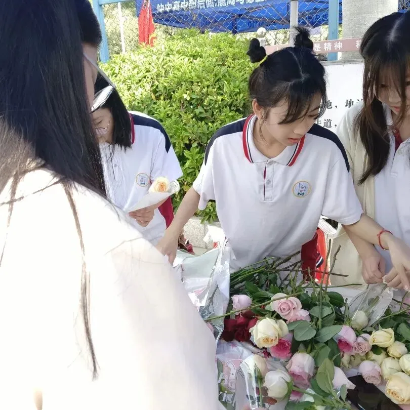 仲恺中学运动会跳蚤市场