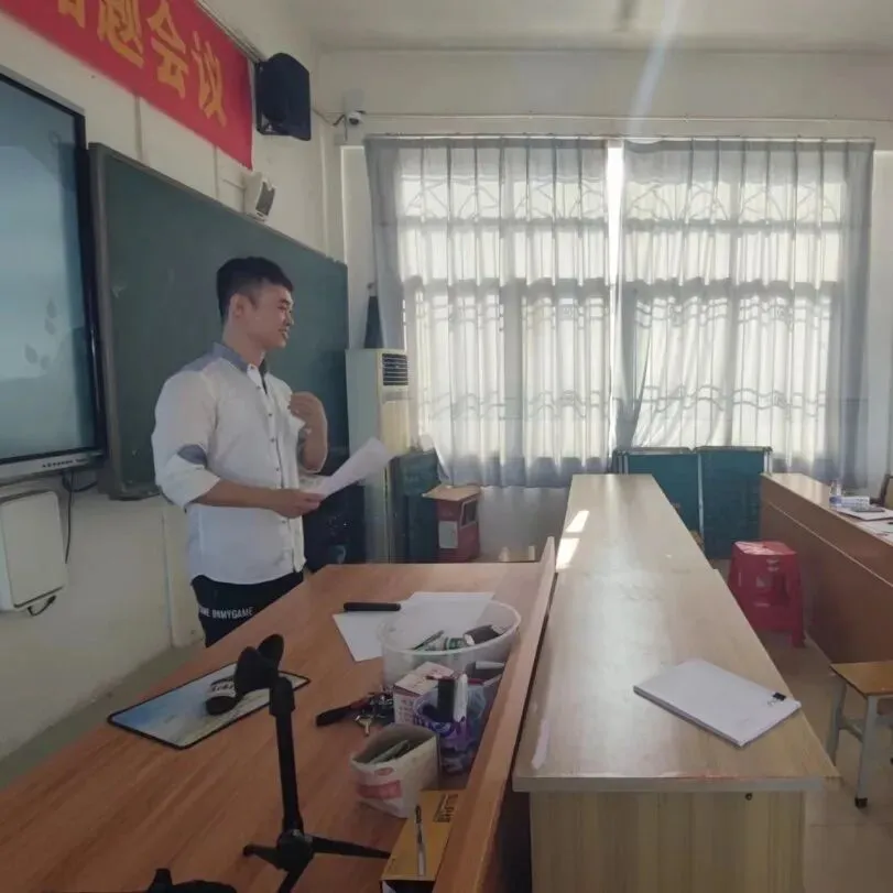 课题成员答辩