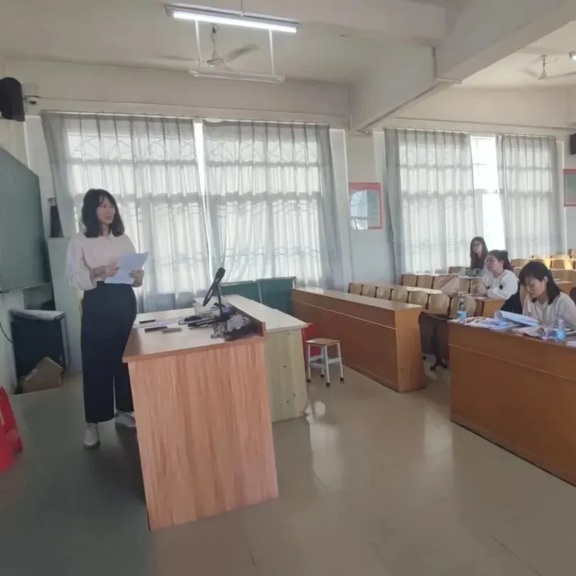 课题成员答辩