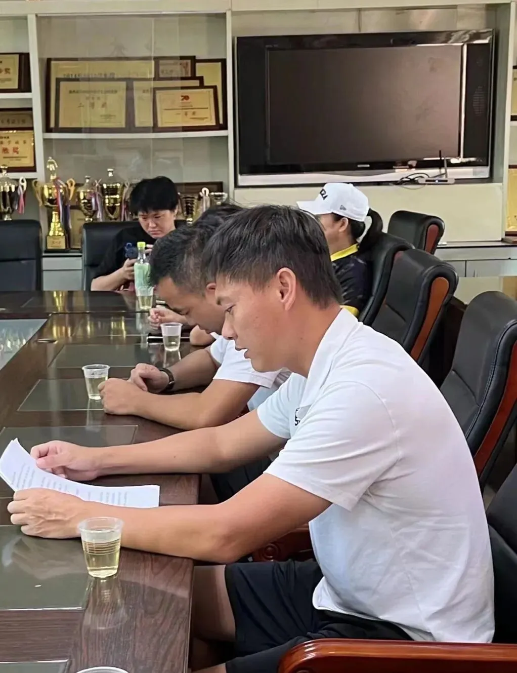 会议现场全景图