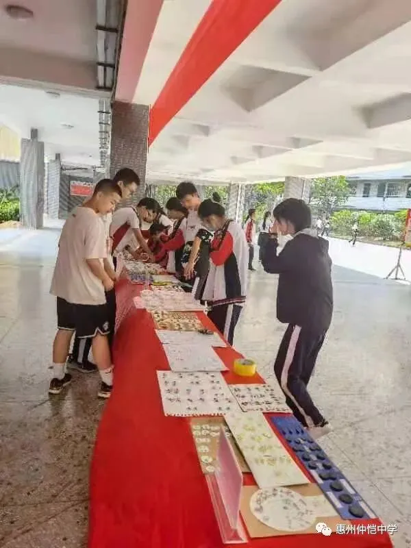 获奖学生代表发言